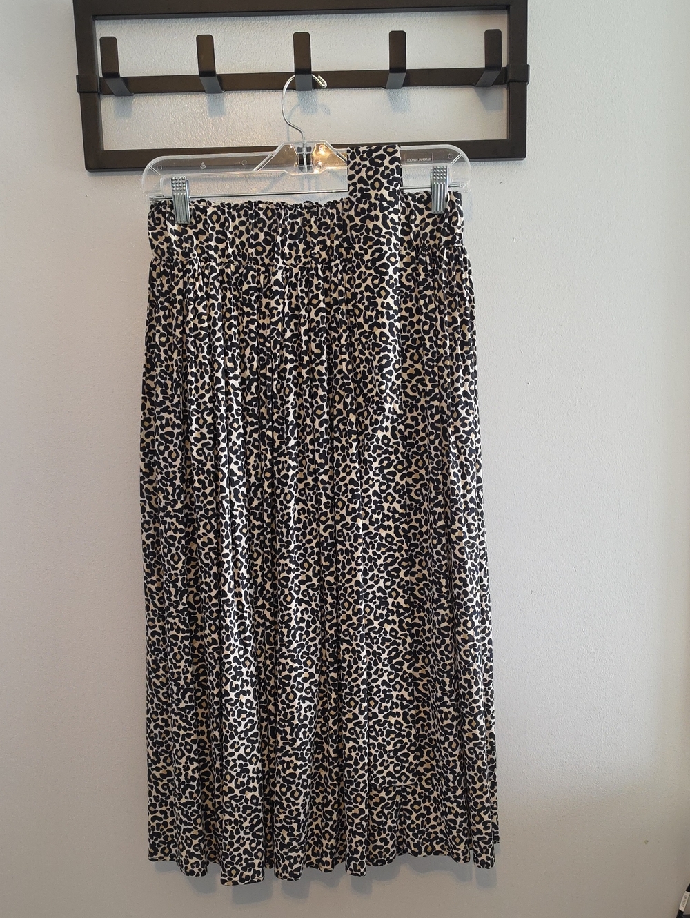Sezane Leopard Midi Skirt Size 36/4